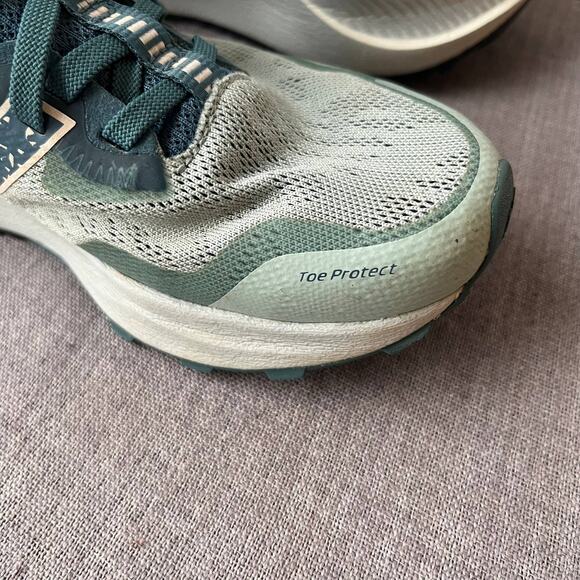 New Balance DynaSoft Nitrel V4 Running Shoes Womens 8 Teal Sneakers All Terrain - Picture 8 of 12